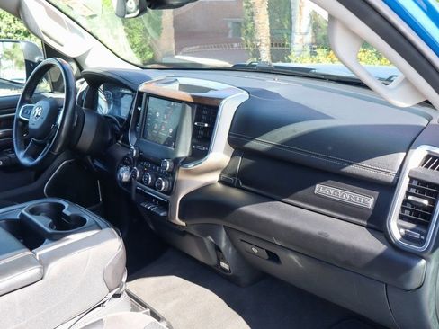 Used 2022 RAM 1500 Laramie AWD/4WD image 44