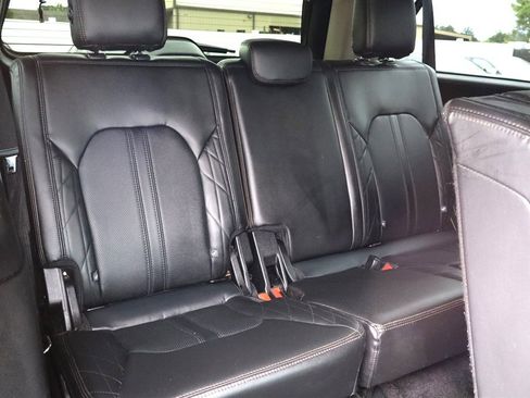 Used 2018 Ford Expedition Max Platinum AWD/4WD image 31