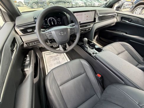 Used 2025 Toyota Camry XSE w/ Premium Package FWD image 29