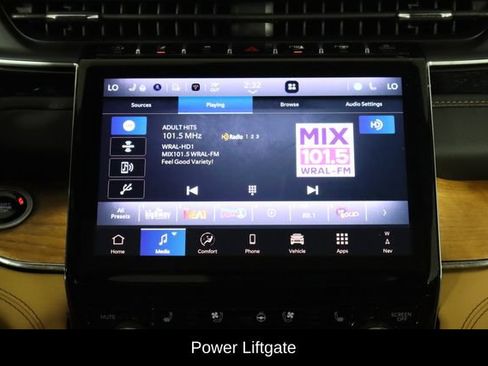 Used 2025 Jeep Grand Cherokee Summit AWD/4WD image 30