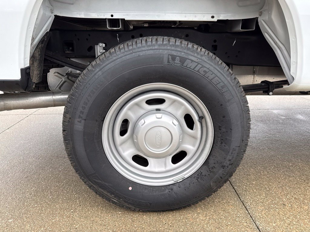 Used 2023 Ford F250 XL w/ Snow Plow Prep Package AWD/4WD image 46