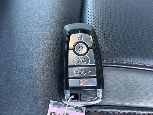 Used 2021 Ford F250 Platinum image 28