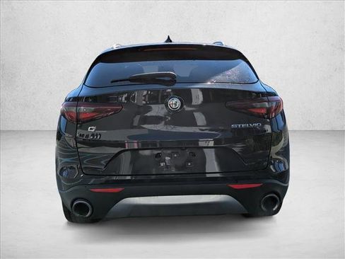 Used 2019 Alfa Romeo Stelvio AWD image 6