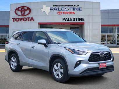 Used 2024 Toyota Highlander LE