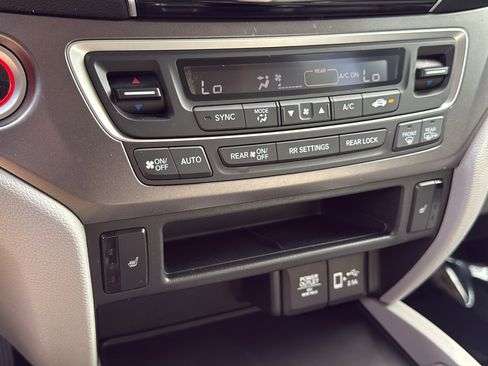 Used 2021 Honda Pilot EX image 22