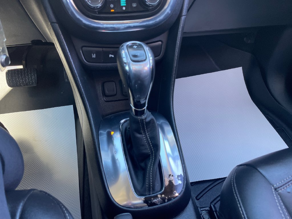Used 2013 Buick Encore Premium AWD/4WD image 36