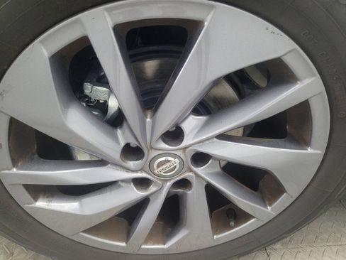 Used 2016 Nissan Rogue SL w/ SL Premium Package FWD image 31