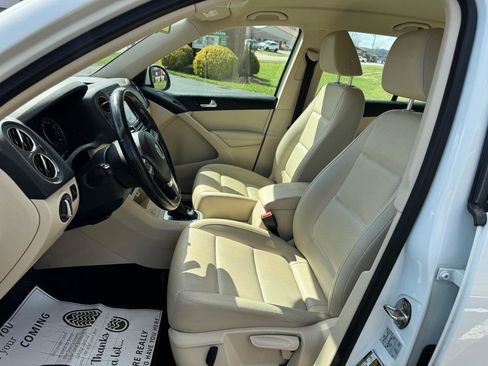 Used 2017 Volkswagen Tiguan S image 20