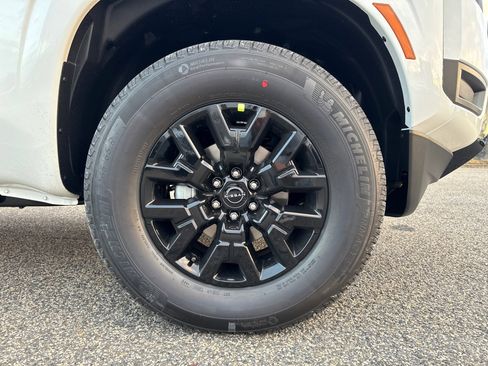 New 2026 Nissan Frontier SV w/ SV Convenience Package image 12