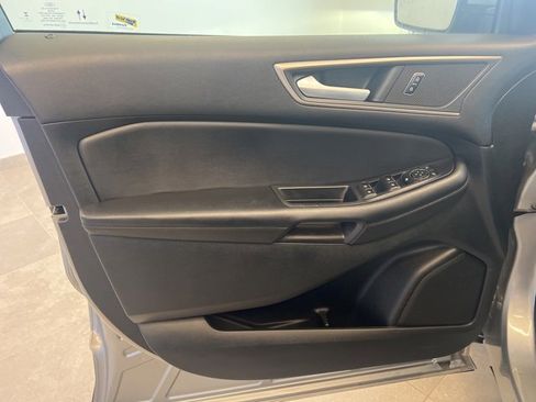 Used 2022 Ford Edge SEL w/ Convenience Package image 21