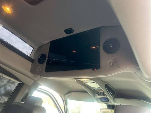 Used 2019 Chevrolet Express 2500 Extended w/ Enhanced Convenience Package RWD image 20
