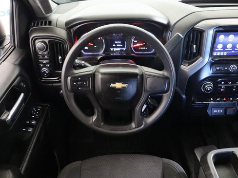 Used 2021 Chevrolet Silverado 1500 Custom image 18