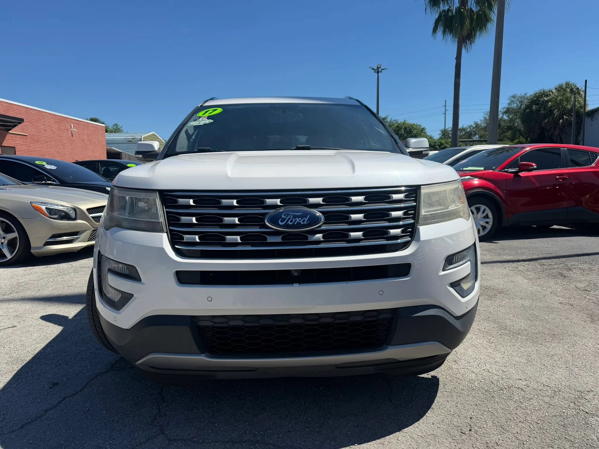 Used 2017 Ford Explorer Limited FWD image 2