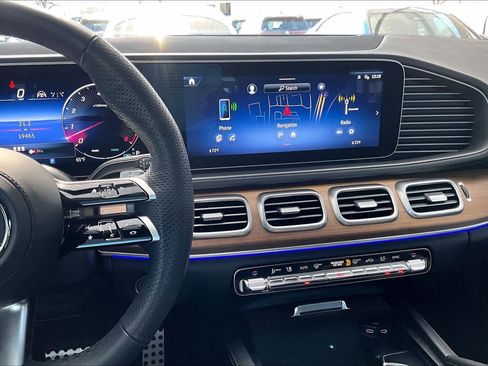 Certified 2024 Mercedes-Benz GLS 450 4MATIC image 7