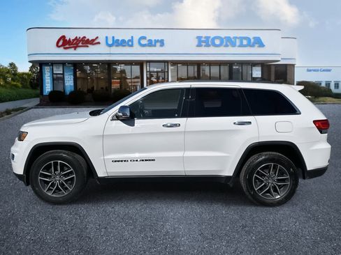 Used 2018 Jeep Grand Cherokee Limited image 2