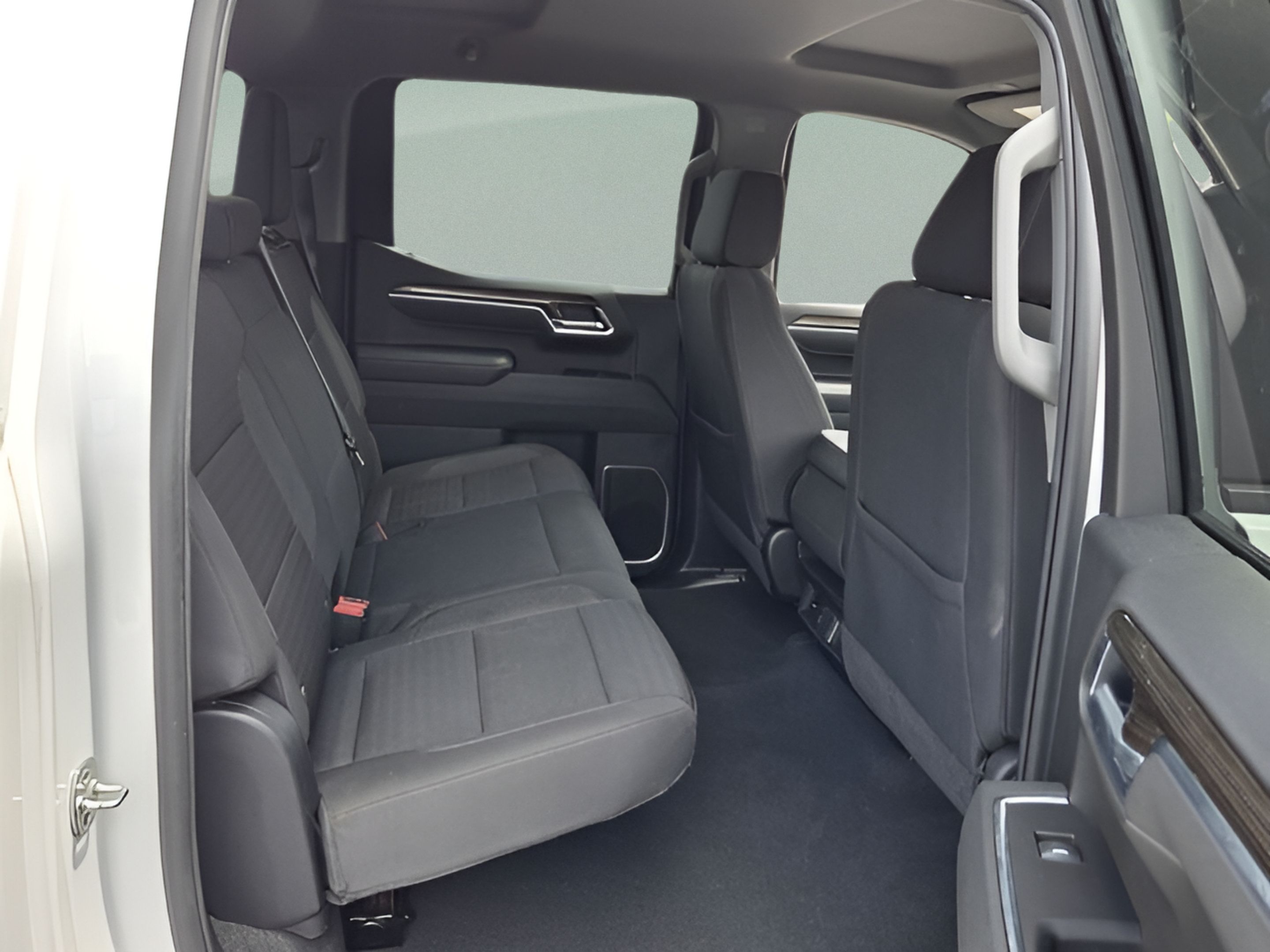 Certified 2025 Chevrolet Silverado 1500 LT RWD image 14