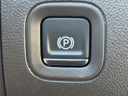 Used 2020 GMC Sierra 2500 Denali w/ Denali Ultimate Package image 31