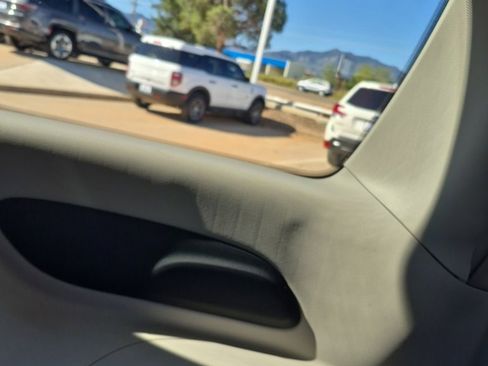 Certified 2024 Chrysler Pacifica Touring-L image 56