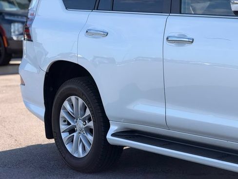 Used 2021 Lexus GX 460 Premium w/ Premium Package AWD/4WD image 5