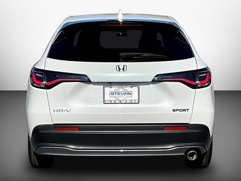 Used 2025 Honda HR-V Sport image 5