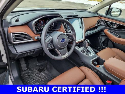 Used 2025 Subaru Outback Touring XT image 9