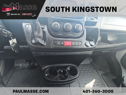 Used 2021 RAM ProMaster 2500 w/ Convenience Group FWD image 8