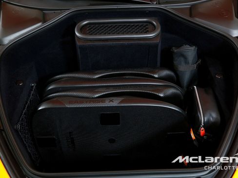 Used 2026 McLaren 750S Spider RWD image 17