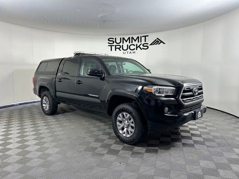 Used 2016 Toyota Tacoma SR5 w/ SR5 Appearance Package (SN) AWD/4WD image 2