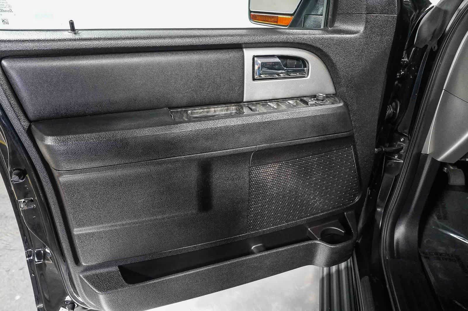 Used 2016 Ford Expedition EL Limited RWD image 22