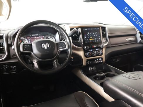Used 2022 RAM 2500 Laramie AWD/4WD image 2