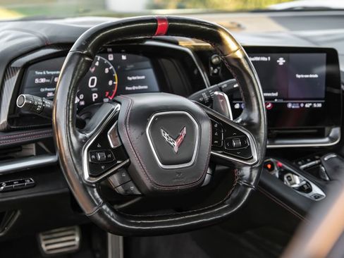 Used 2022 Chevrolet Corvette Stingray Premium Conv w/ Z51 Performance Package image 13