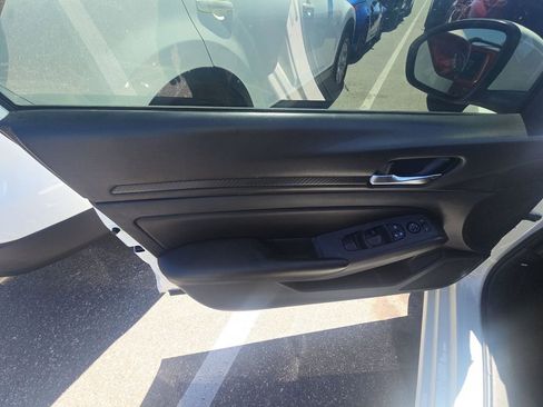 Used 2021 Nissan Altima 2.5 S image 9