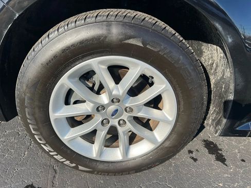 Used 2018 Ford Flex SE image 22