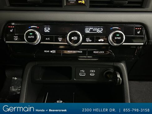 New 2025 Honda Pilot Touring image 19