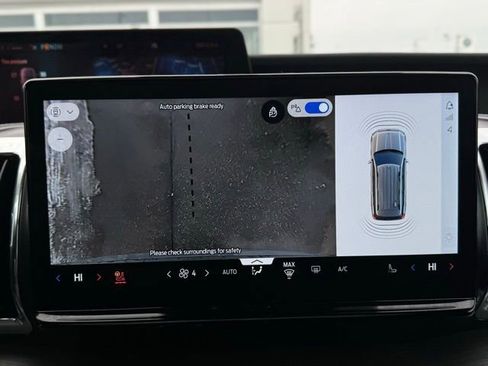 Used 2025 Ford Expedition Max Platinum image 52