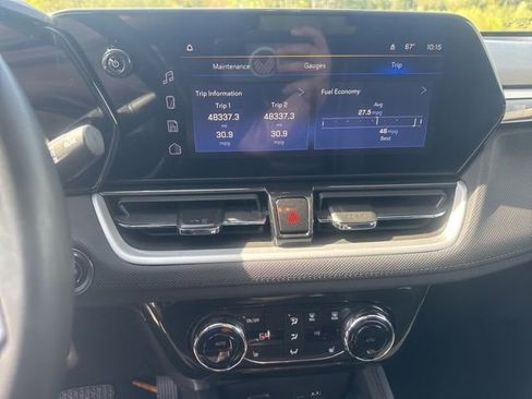 Used 2024 Chevrolet TrailBlazer LT w/ Convenience Package AWD/4WD image 18