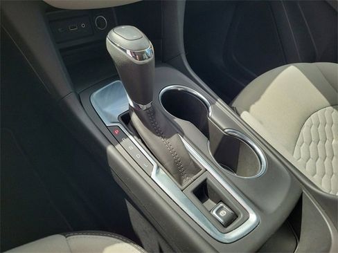 Used 2019 Chevrolet Equinox LS w/ LS Convenience Package image 28