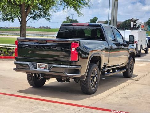 New 2026 Chevrolet Silverado 2500 Custom w/ Custom Value Package AWD/4WD image 15