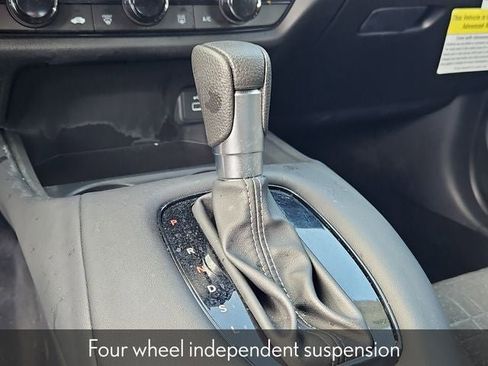 Certified 2025 Honda HR-V LX image 21