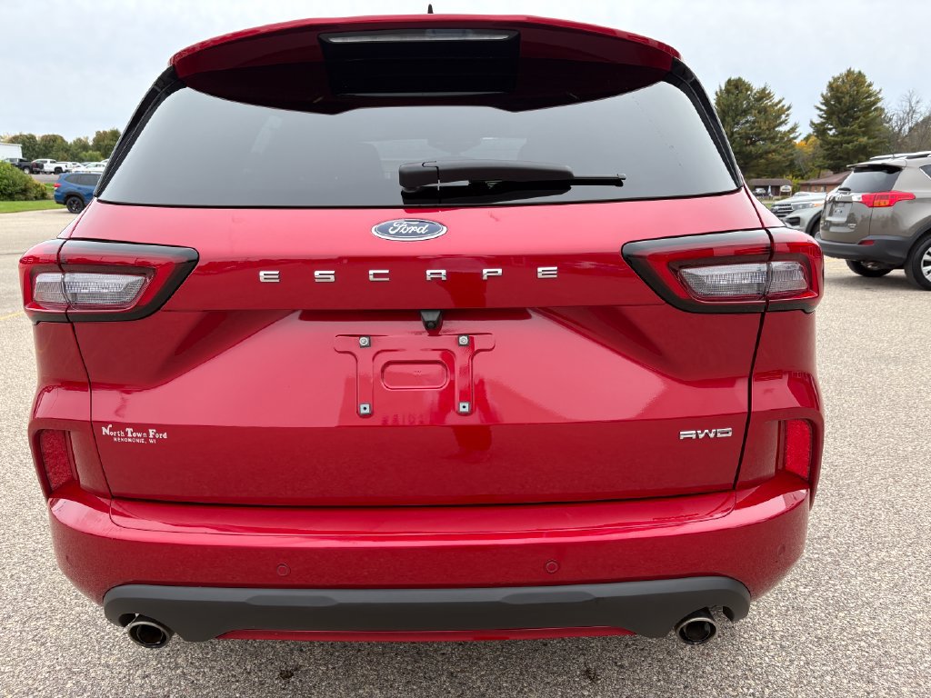 Used 2023 Ford Escape ST-Line w/ Tech Pack #1 AWD/4WD image 8