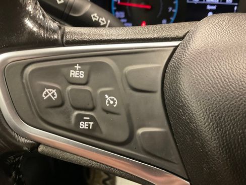 Used 2018 Chevrolet Equinox LT AWD/4WD image 22