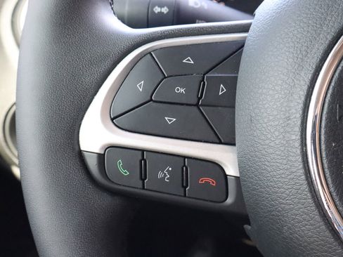 Used 2019 Jeep Renegade Latitude image 25