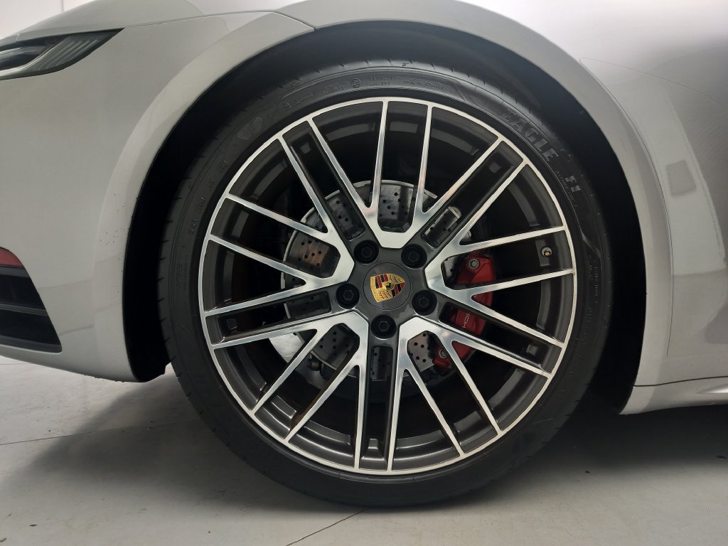 Certified 2024 Porsche 911 Targa 4S AWD/4WD image 26