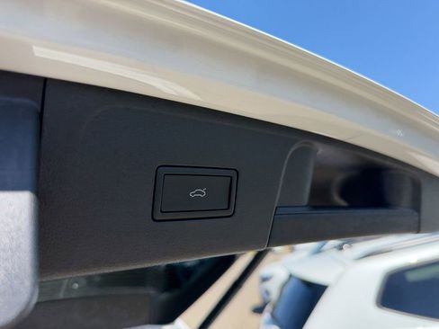New 2026 Volkswagen Atlas Peak Edition AWD/4WD image 30