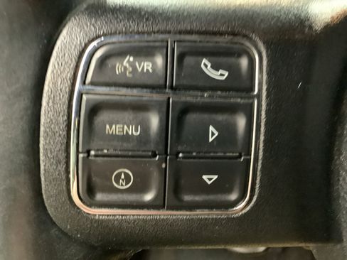 Used 2017 Jeep Wrangler Unlimited Rubicon w/ Cold Weather Group image 16