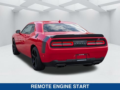 Used 2016 Dodge Challenger R/T Scat Pack w/ Leather Interior Group RWD image 7