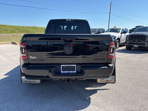 Used 2024 RAM 3500 Limited image 4