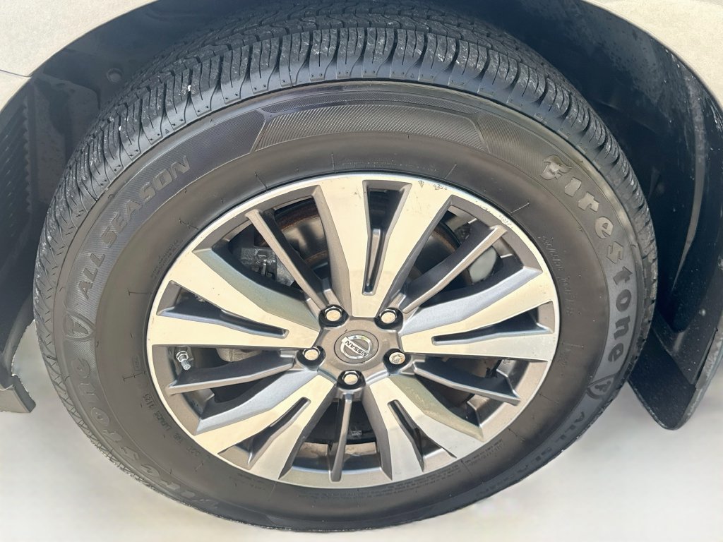 Used 2017 Nissan Pathfinder SL w/ SL Premium Package FWD image 33