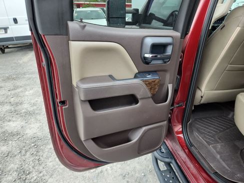 Used 2017 Chevrolet Silverado 1500 LT w/ Texas Edition image 26