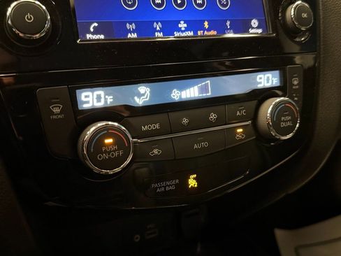 Used 2021 Nissan Rogue Sport SL image 15